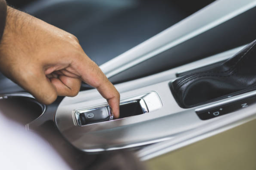 Who Pays For Damages Caused By A Defective Parking Brake?