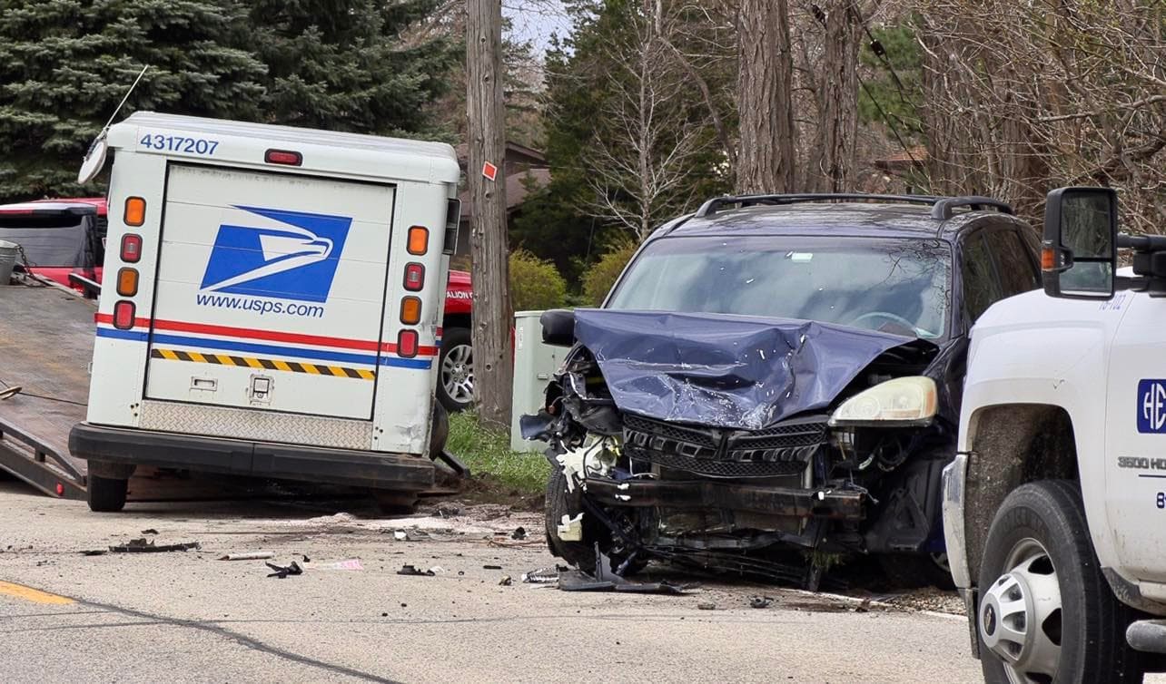 USPS Truck Accident Lawyers