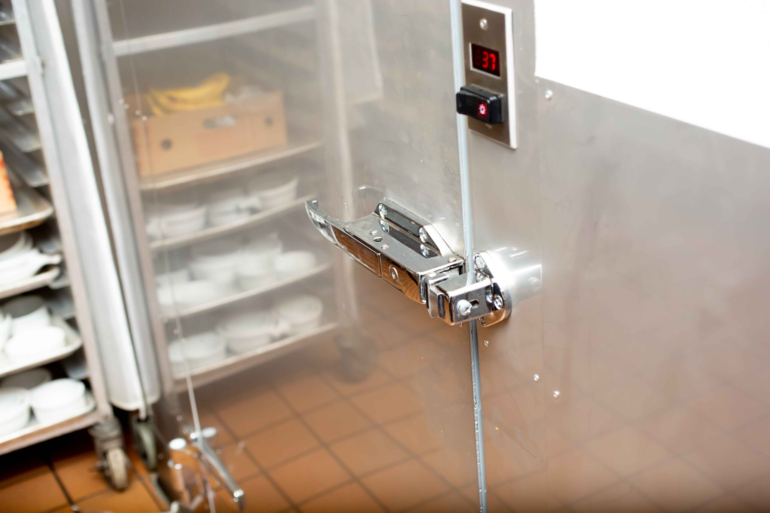 image of handle on walk-in freezer for walk-in freezer death blog