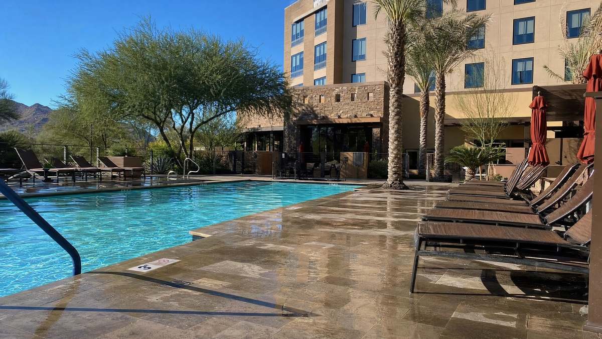 Mesa Arizona hotel swimming pool area with wet deck
