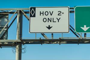 sign for hov lane on highway