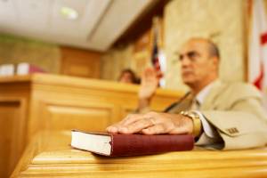 witness in court room